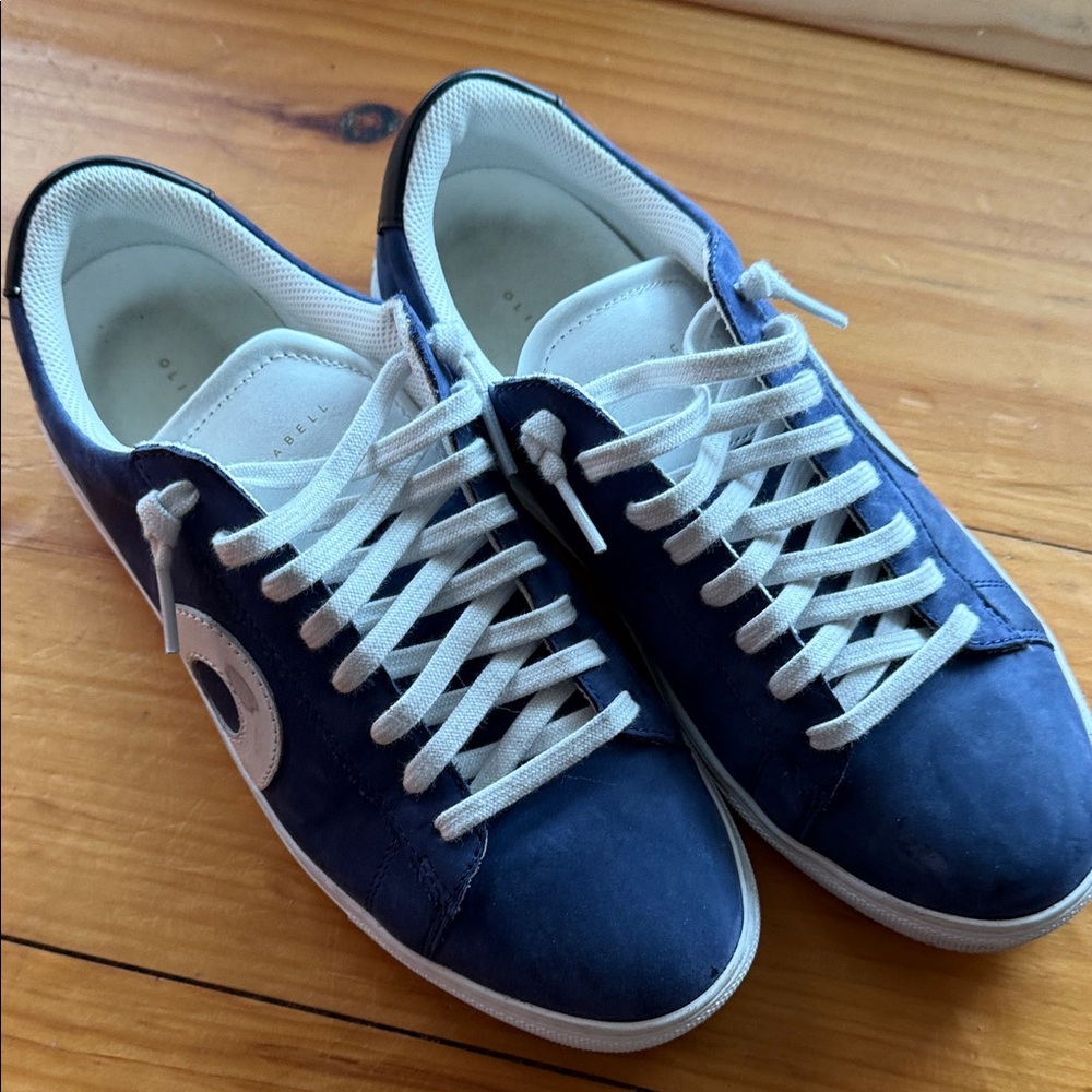 Women’s Size 8 or Men’s size 5 Oliver Cabell Navy and White Casual Sneakers